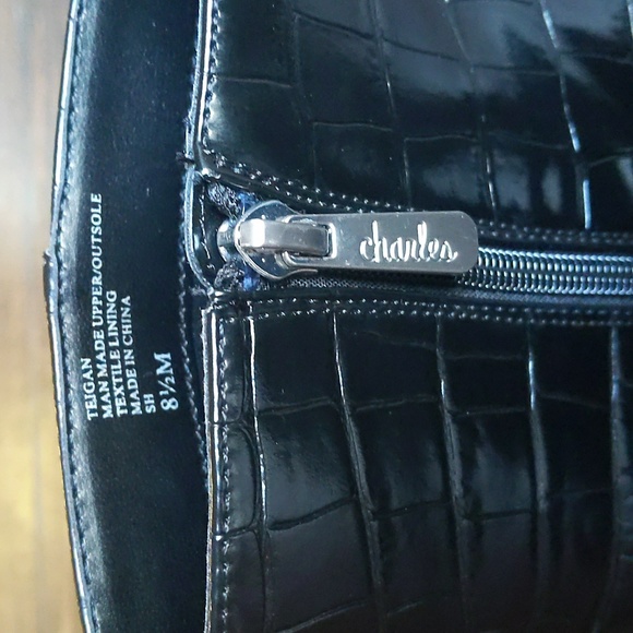 Charles by Charles David Black Crocodile Embossed Teigan Boots - 8.5 - Picture 2 of 8